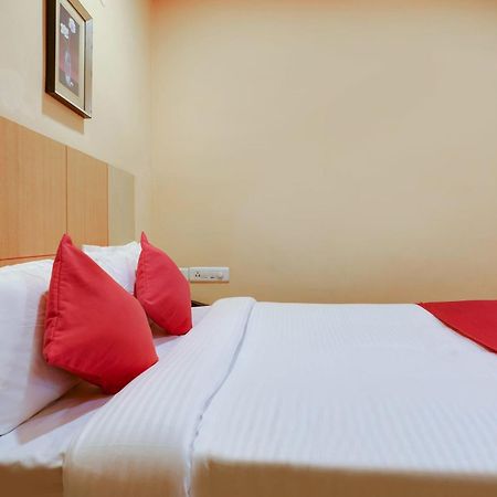 Hotel O Shanta Residency Lodge Sururnagar Exteriör bild