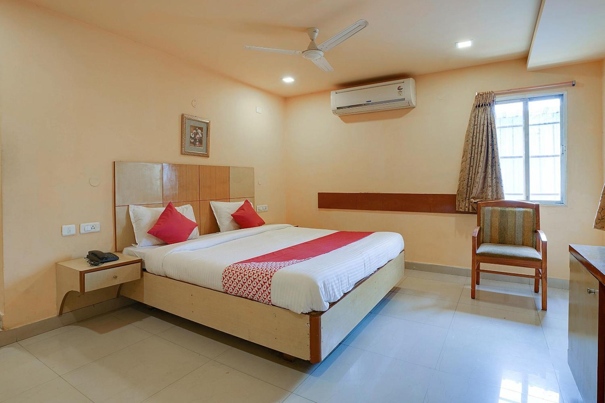 Hotel O Shanta Residency Lodge Sururnagar Exteriör bild